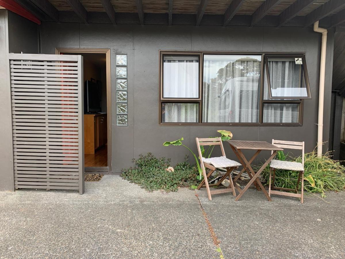 Hotel Opanuku Out West Auckland Esterno foto